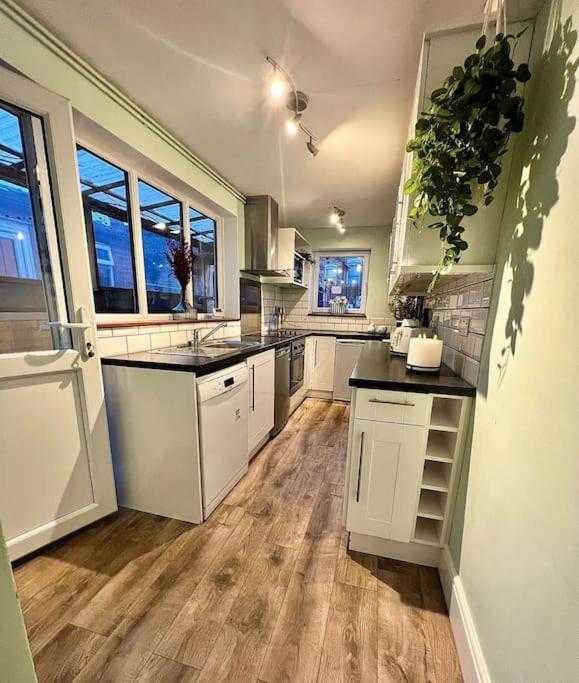 Canalside Terrace-Boutique Stay Worcester City מראה חיצוני תמונה